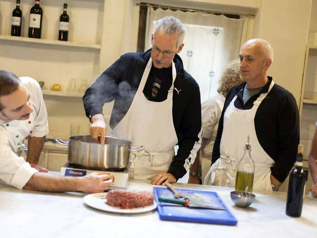 Cooking Class in Florence and Market Tour with Lunch and Wine Tasting