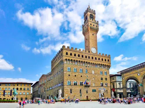 Palazzo Vecchio Skip the Line Tickets with Experienced Guide and Lunch