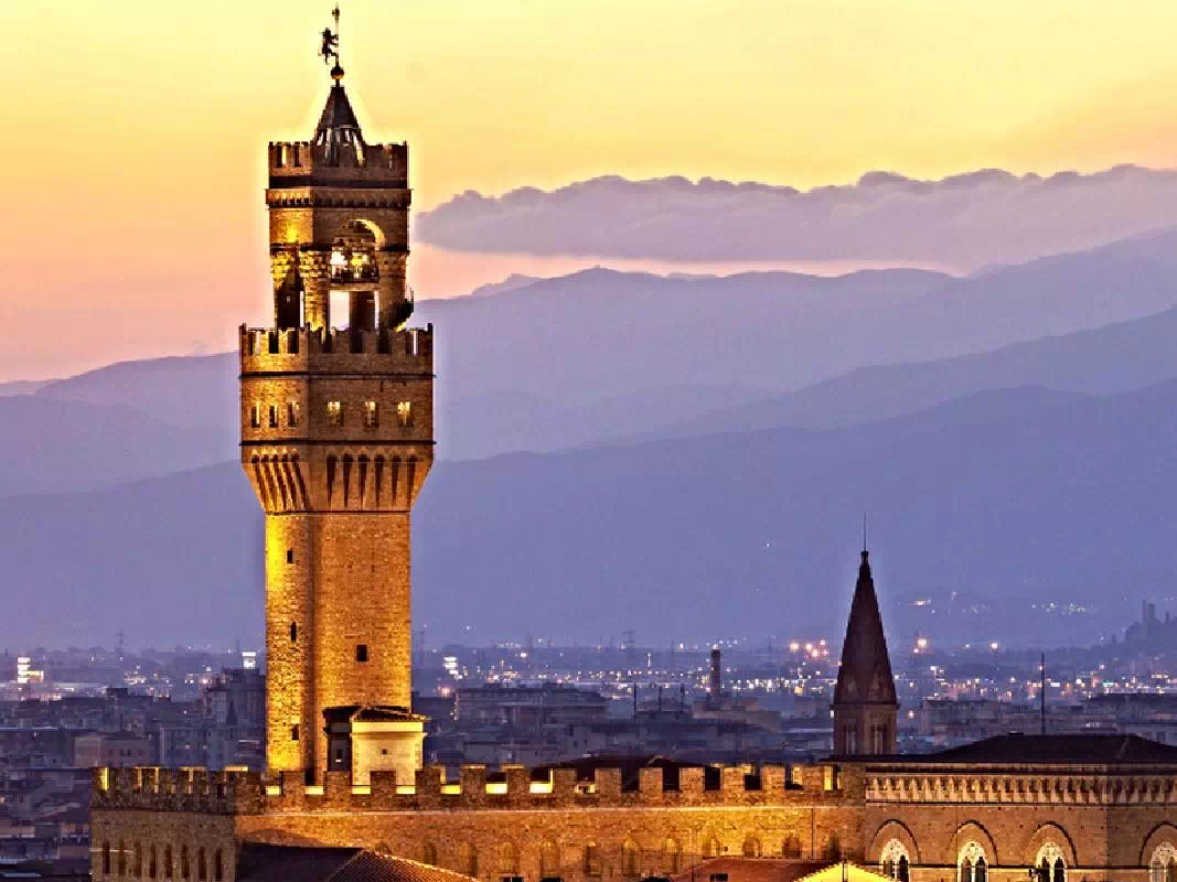 Palazzo Vecchio Sunset Tour with Arnolfo Tower Access