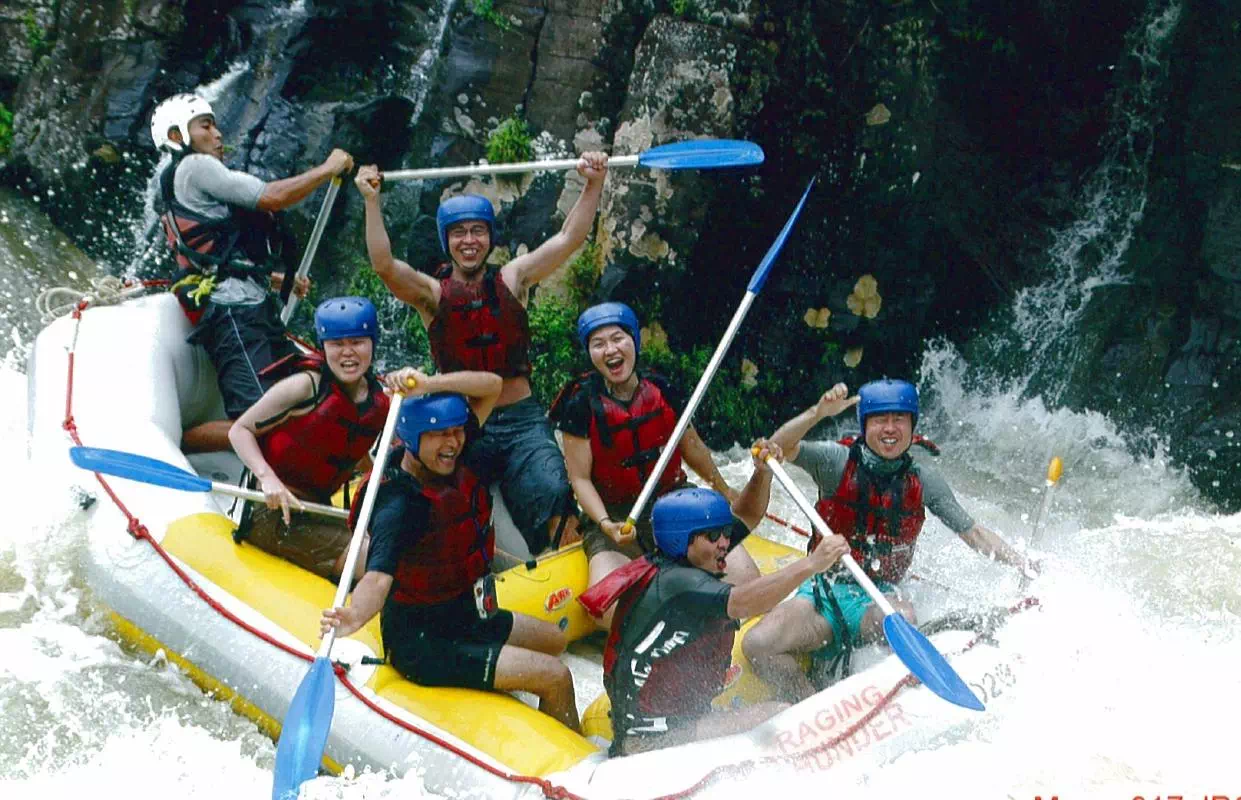 Tully River Rafting Adventure from Cairns with Guide