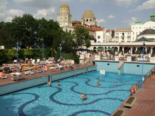Gellert Spa Experience in Budapest with Private Changing Cabin
