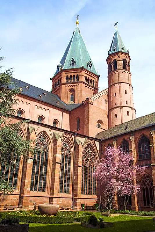 Wiesbaden and Mainz Guided Tour from Frankfurt