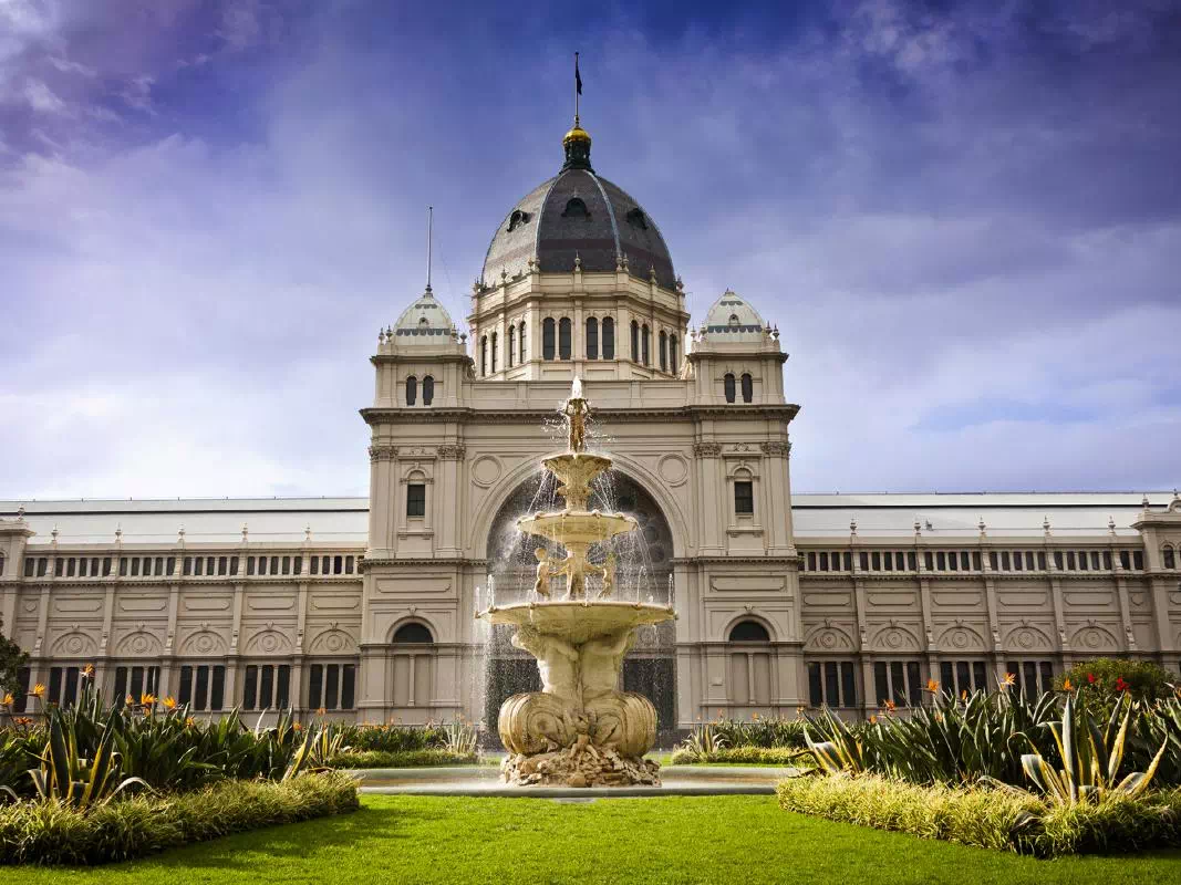 Melbourne City Tour with Phillip Island Transfer and Penguin Parade Experience