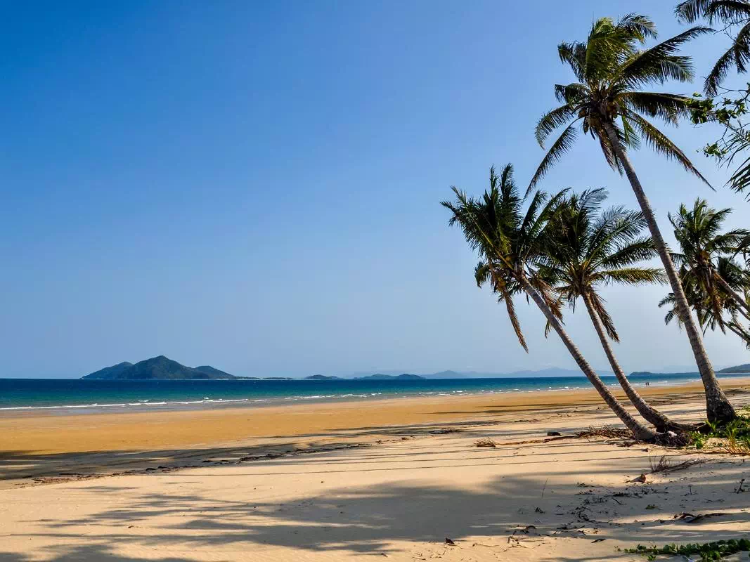 Dunk Island Water Taxi Round-Trip Transfers from Mission Beach