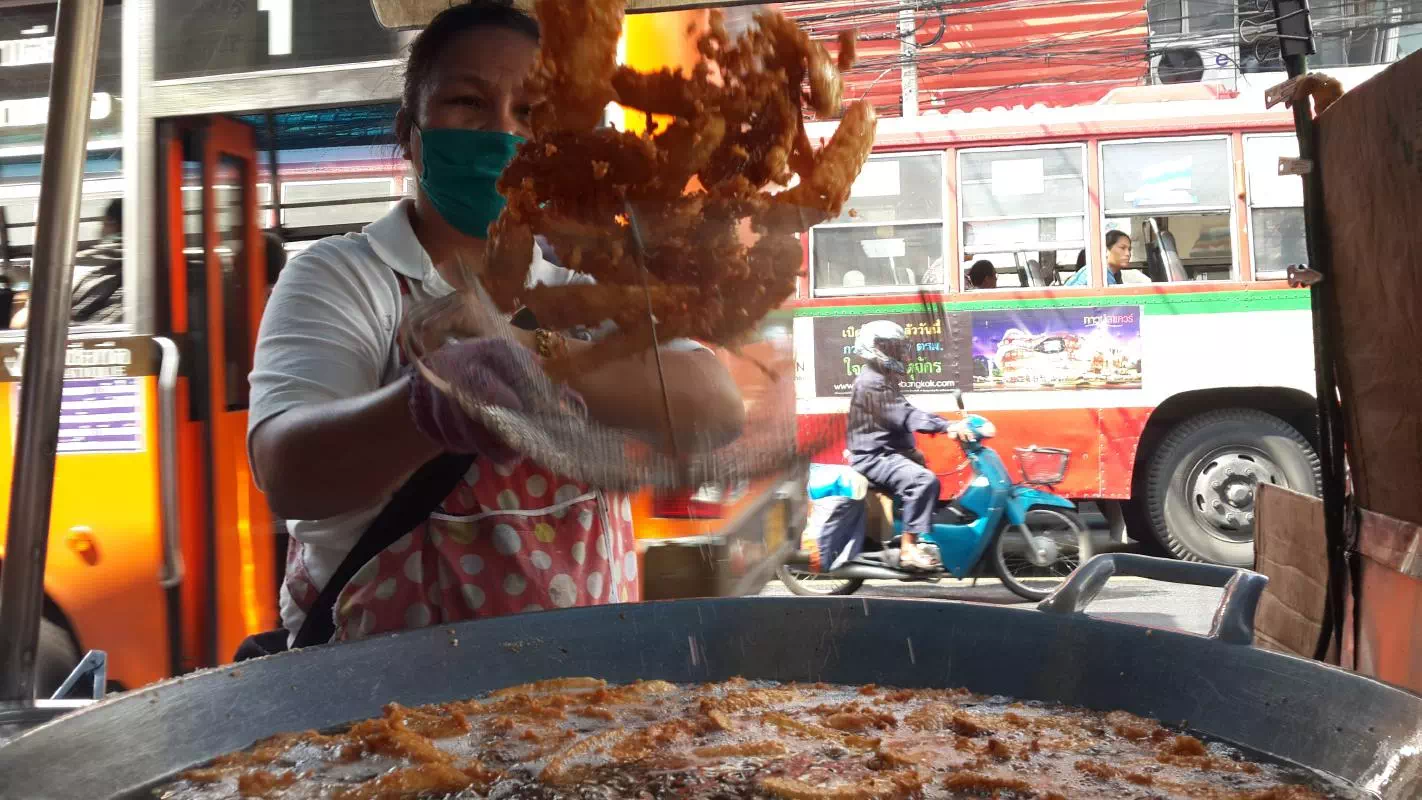 Authentic Thai Food Tour at Bang Rak Village of Love