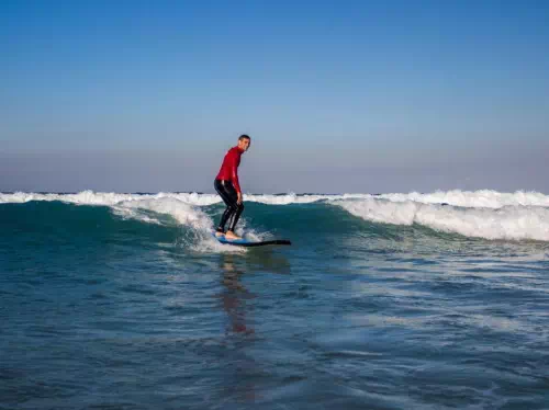 Introductory Surfing Lessons at Surfers Paradise in Gold Coast