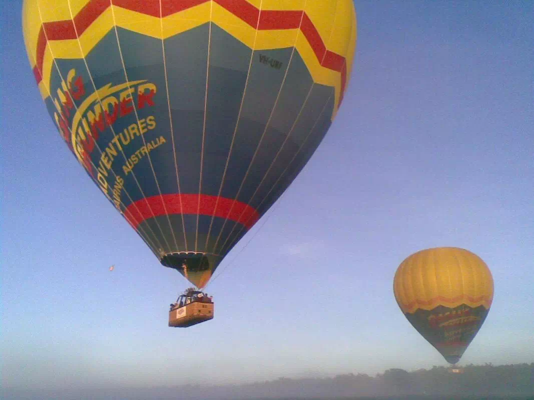 Hot Air Balloon Flight Experience with Hotel Transfers from Cairns