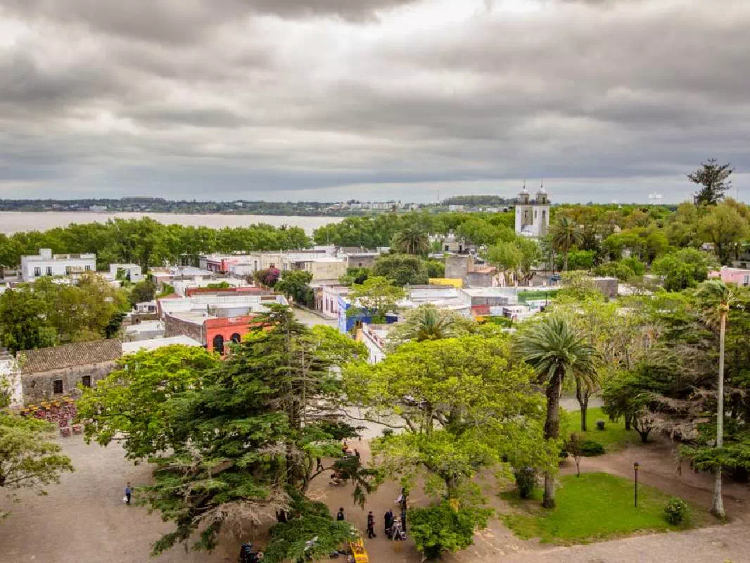 Colonia del Sacramento Walking Tour from Buenos Aires with Roundtrip Ferry