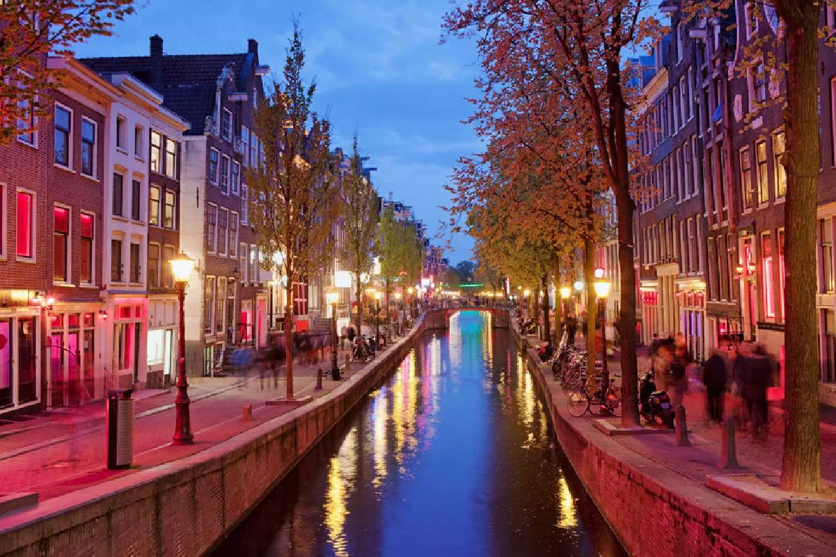 Amsterdam 2-Hour Private Walking Tour