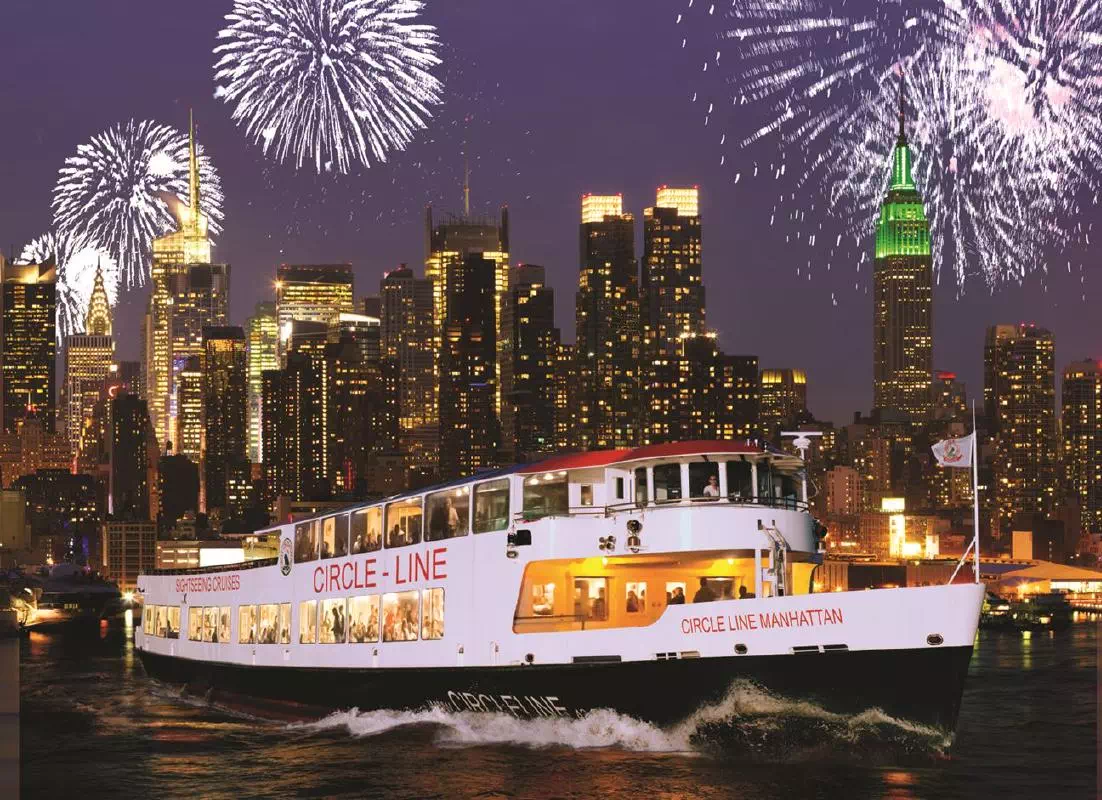 New York New Year's Eve Cruise with Cocktails & Fireworks (December 31, 2020)