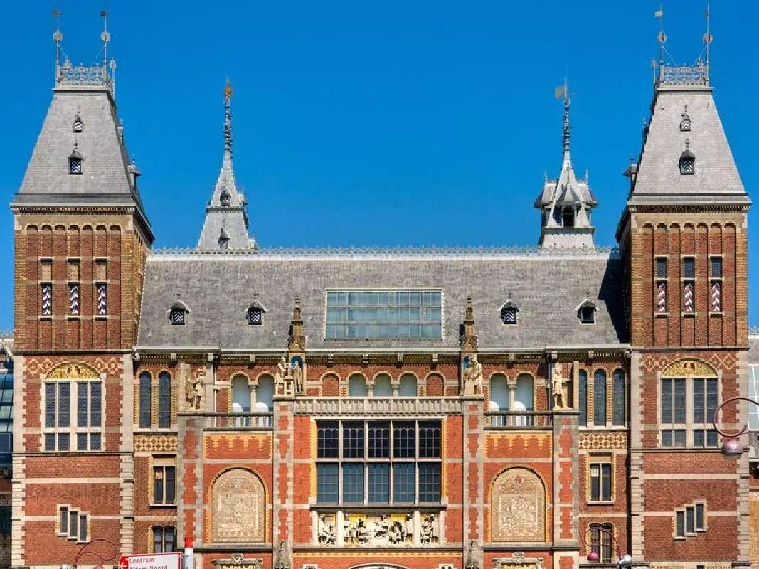 Rembrandt in Amsterdam Private Walking Tour with Rijksmuseum Ticket