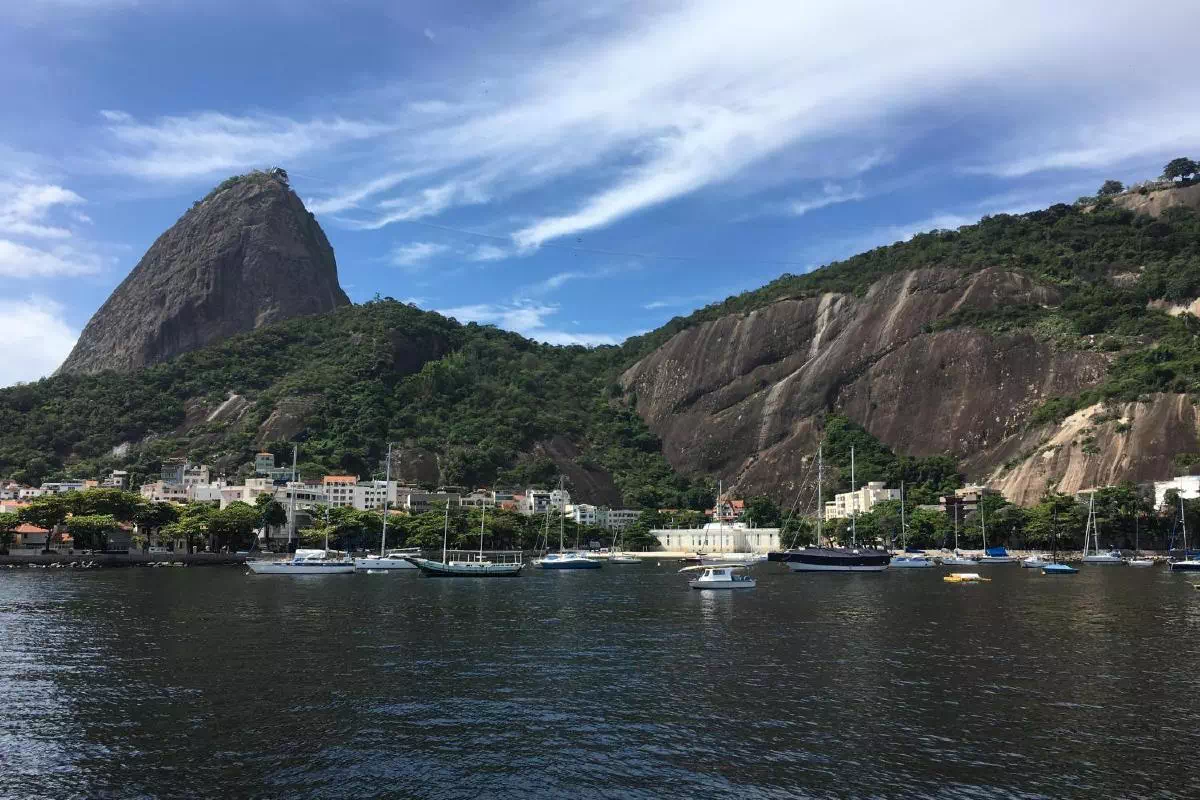 Guanabara Bay Cruise with Barbecue Buffet Lunch Option