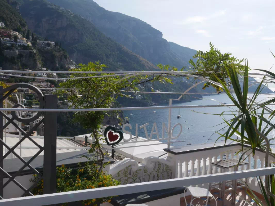 VIP Amalfi Coast Tour from Rome by High-Speed Train with Mozzarella Tasting