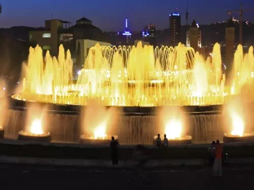 Barcelona Magic Fountain of Montjuic Show with Hotel Drop-off