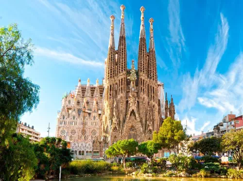 Barcelona Highlights eBike Tour with Sagrada Familia Skip-the-Line Tickets