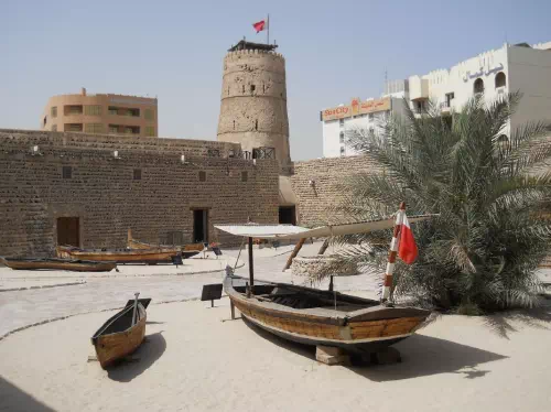 Traditional and Modern Dubai Half-Day Guided Tour with Abra Boat Ride