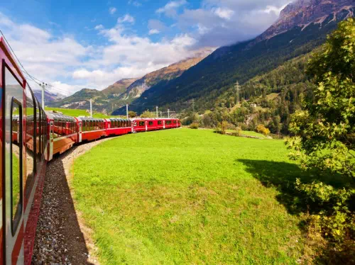 Zermatt to St. Moritz 3-Day Tour with Glacier Express Tickets