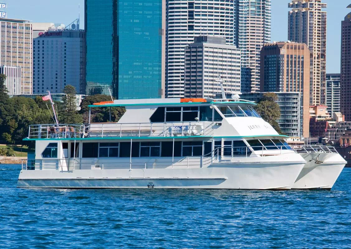 Sydney Harbour Whale Watching Cruise with Breakfast or Aussie BBQ Lunch