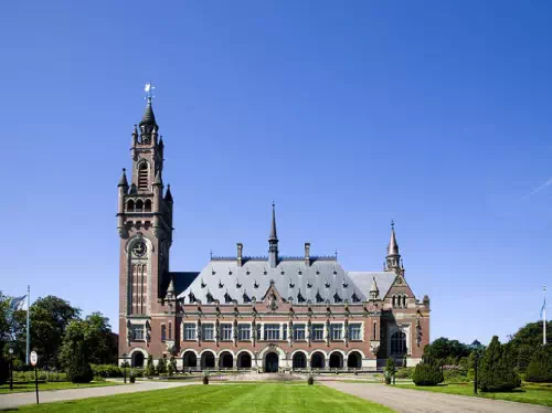 The Hague, Royal Delft Factory and Madurodam Half Day Trip from Amsterdam