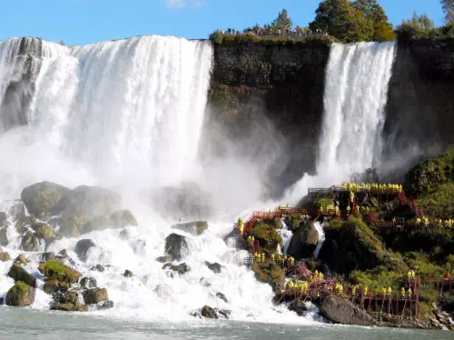 Niagara Falls US Side Half Day Tour from New York with Maid of the Mist Cruise