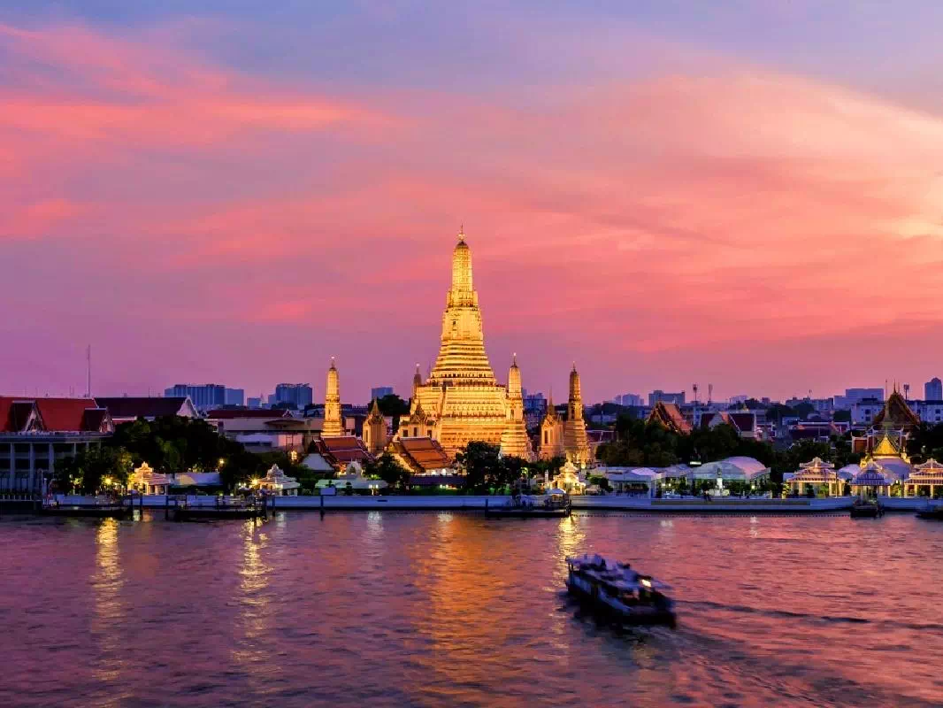 Manohra Dinner Cruise on Chao Phraya River Bangkok
