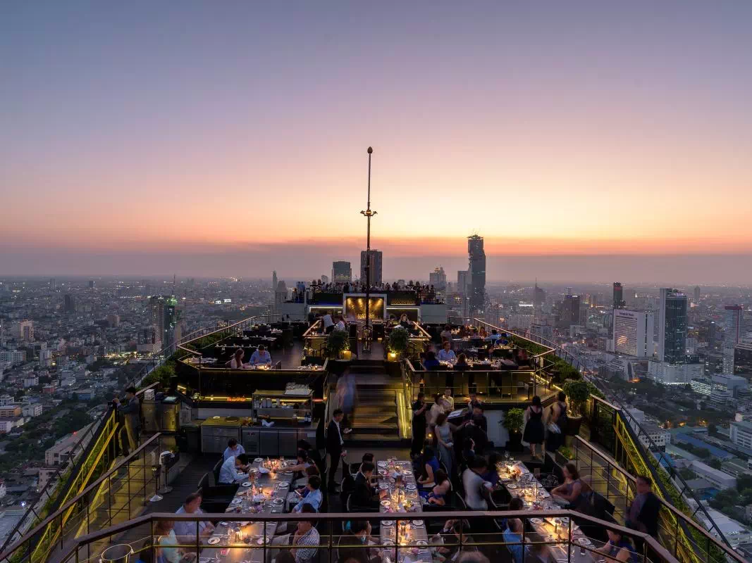 Romantic Rooftop Dinner in Banyan Tree Bangkok with Private Limousine Transfers
