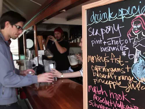 Lobster Rolls & All-You-Can-Drink Beer Lovers Sail On Board Clipper City