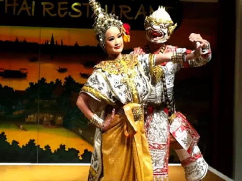Thai Dinner and Dance Performances in Bangkok