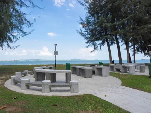 Singapore DayTrip with Kranji War Memorial and Changi Beach Park Visit