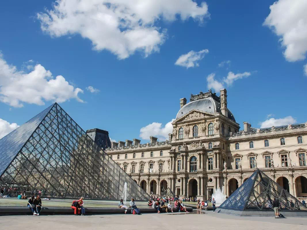 Louvre Museum Skip the Line Ticket with Audio Guide