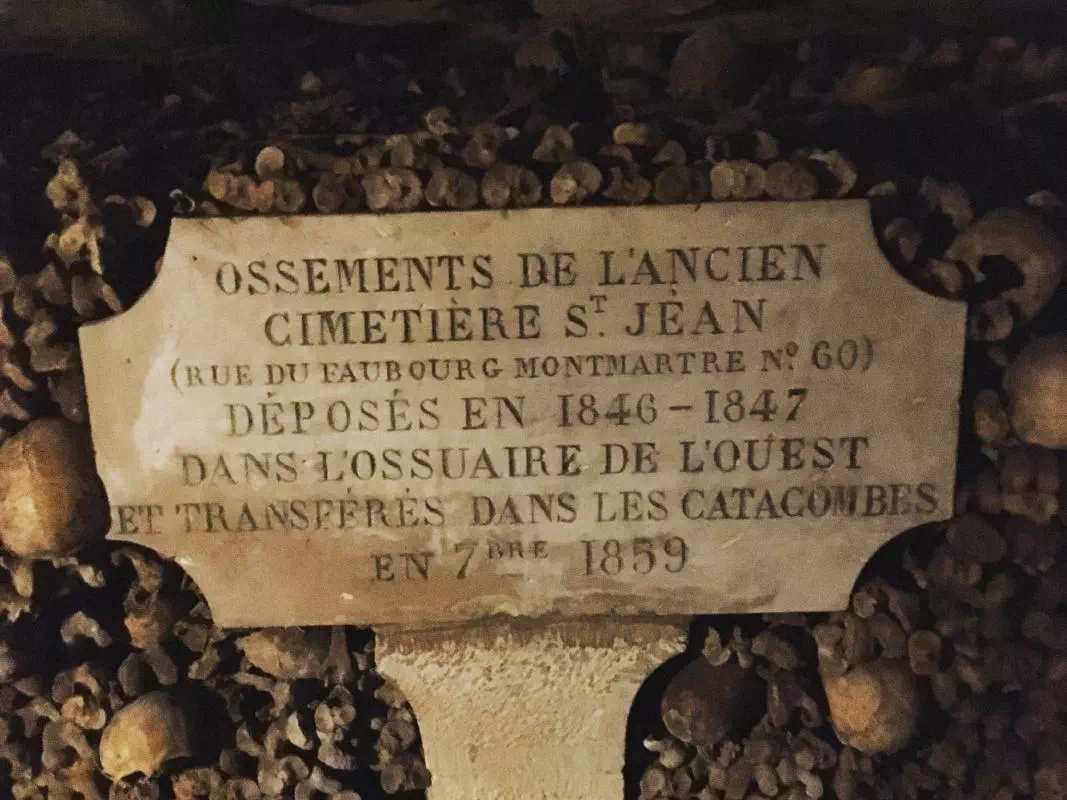 Paris Catacombs Guided Tour with Skip the Line Access