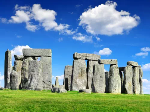 Windsor Castle, Stonehenge and Oxford Full-Day Sightseeing Tour from London