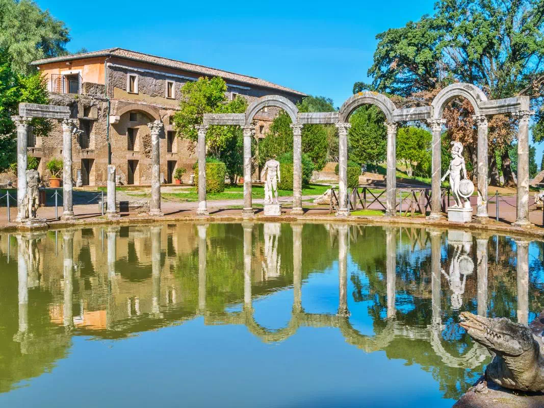 Hadrian's Villa and Villa d'Este Day Tour from Rome