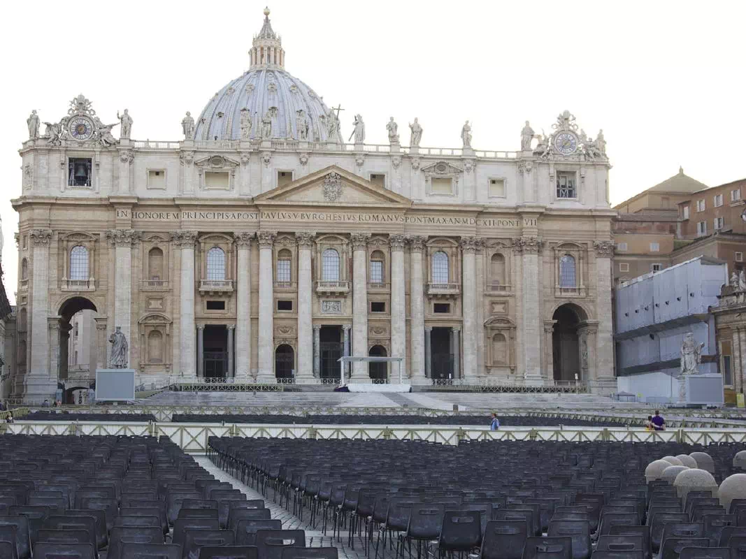 Vatican Pope Francis Papal Audience Tickets with Presentation