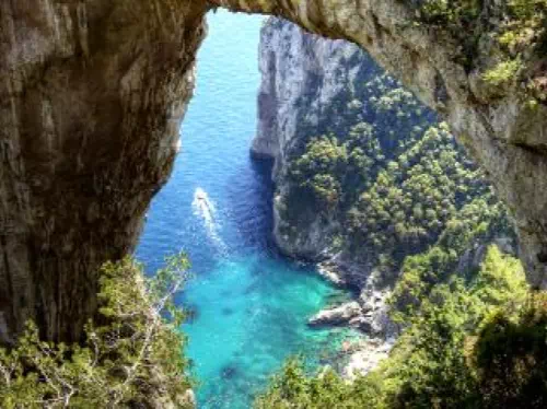Capri from Rome Day Tour with Blue Grotto Visit and Lunch