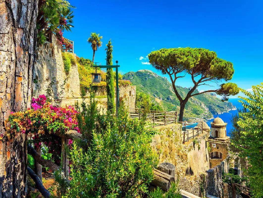 Naples, Capri, Sorrento and Amalfi 5-Day Trip from Rome with Pompeii Visit