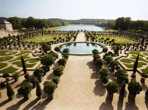 Versailles Palace with Paris Tour, Skip the Line Eiffel Tower and Seine Cruise