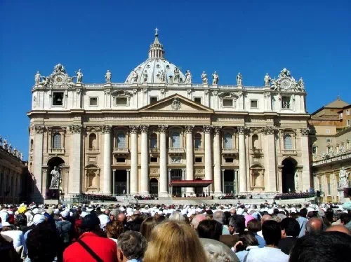 Vatican Museums, Sistine & St. Peter’s Basilica Skip the Line with Hotel Pick-up