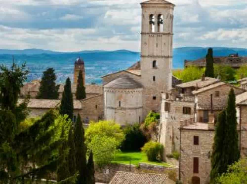 Assisi and St. Francis Basilica Full Day Trip from Rome with Lunch