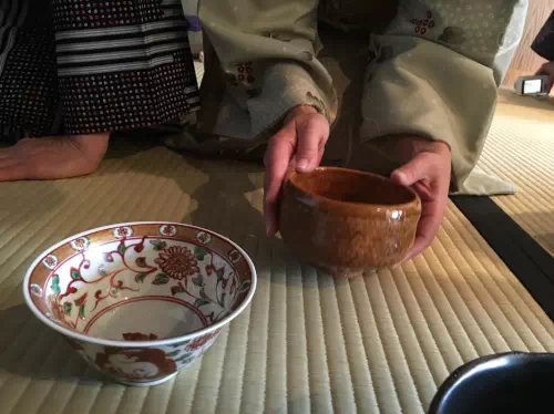 Classic Tea Ceremony with Full Cha-Kaiseki Cuisine and Matcha Green Tea in Tokyo