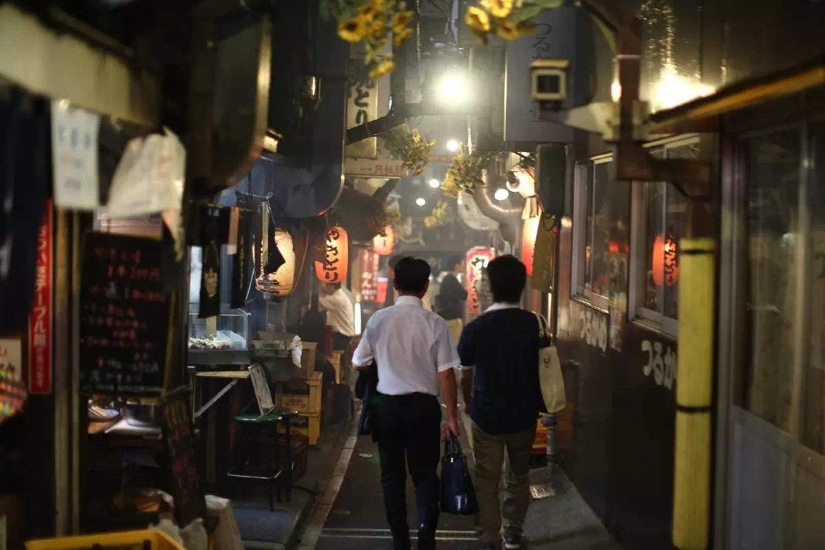 Evening Street Food and Walking Tour of Shinjuku Kabukicho