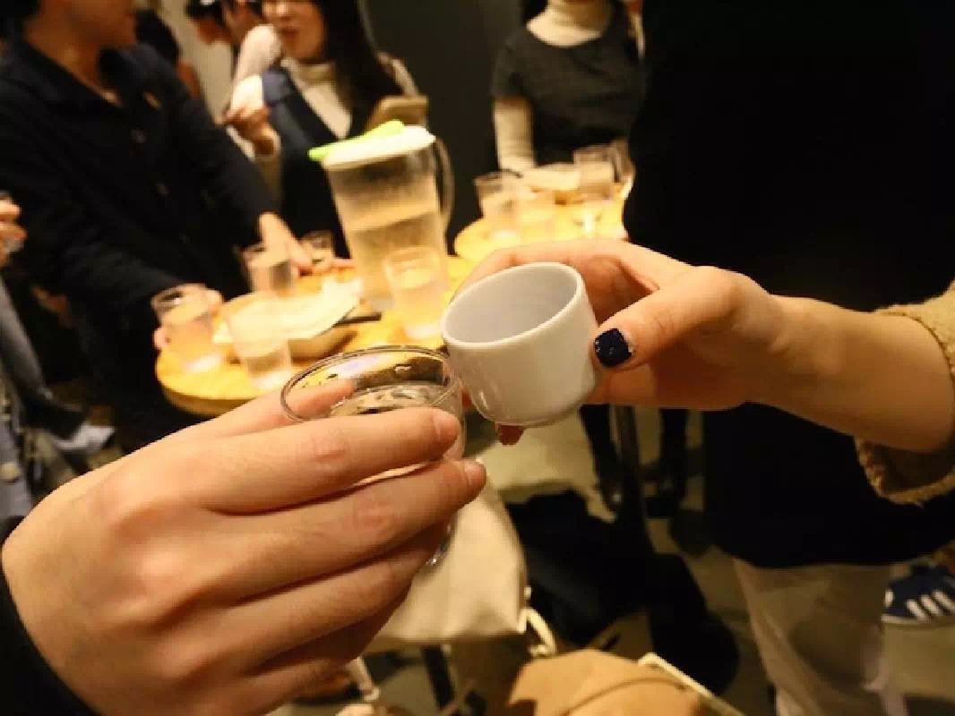 100 Types of Sake All-You-Can-Drink Tasting at a Local Bar in Ikebukuro