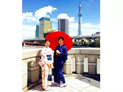 Kimono Rental and Dressing Experience in Asakusa with English Assistance